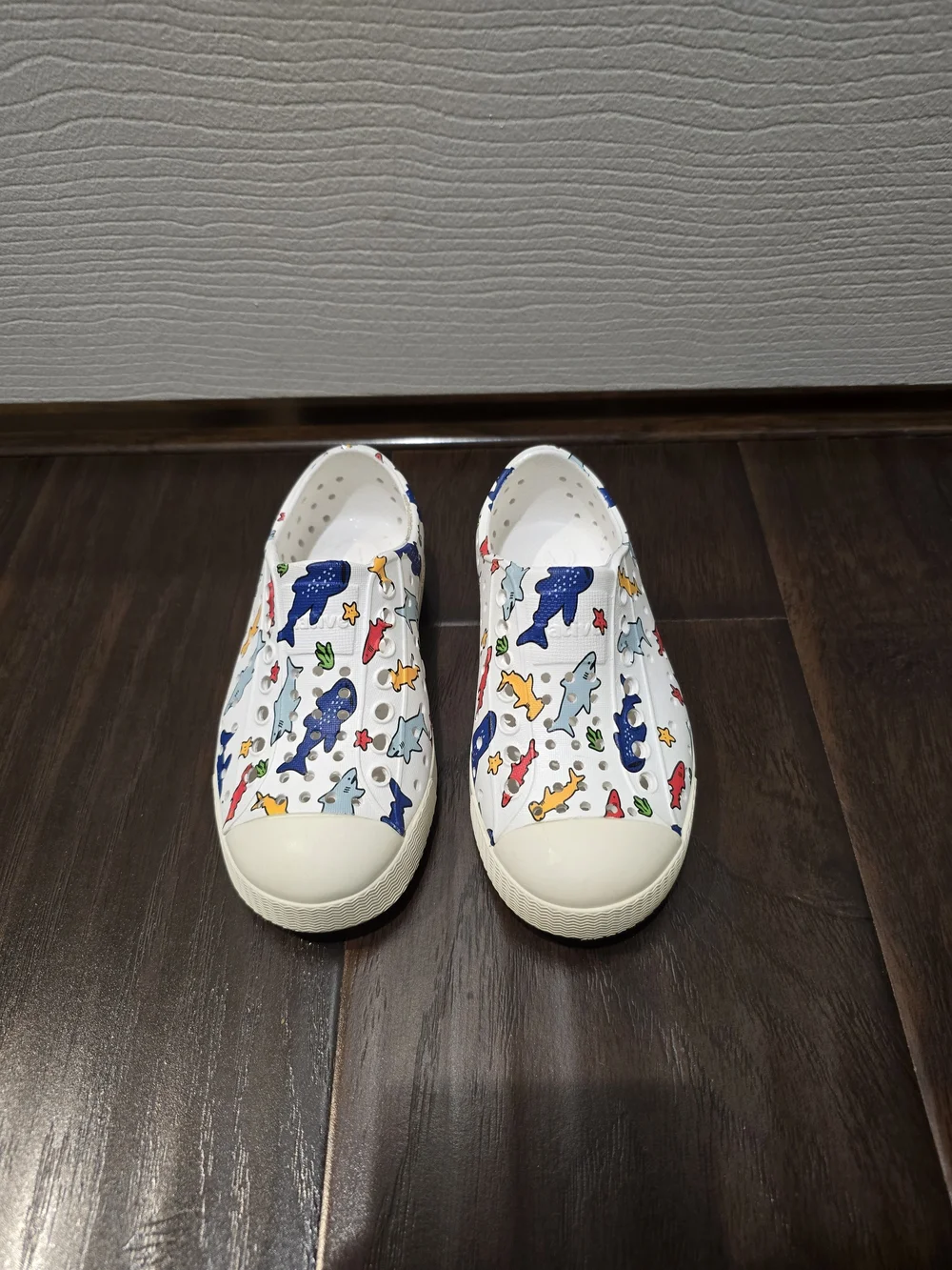 Native Jefferson Slip On Shark Shoes C9
